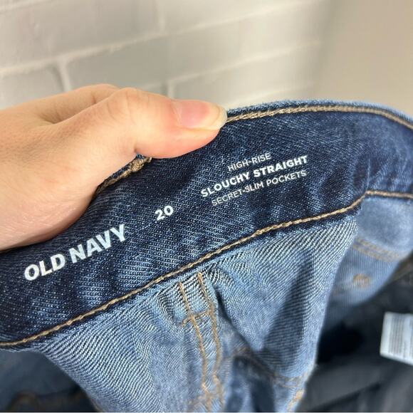 Old Navy High Rise Slouchy Straight Button Fly Distressed Jeans Size 20 - Picture 2 of 10